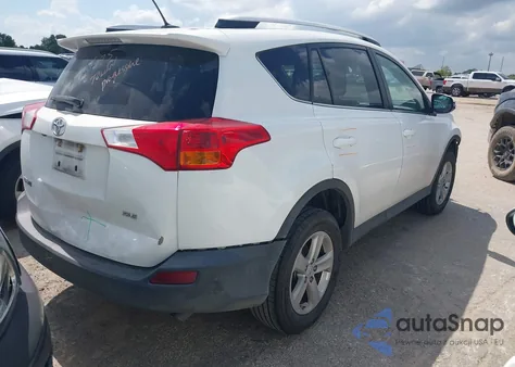 2014 Toyota Rav4 Xle z USA, uszkodzony, nr VIN 2T3WFREV4EW099202